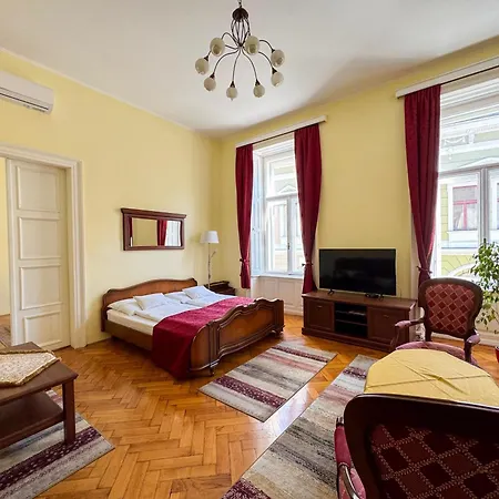 Apartment Centrum Vendeghaz *