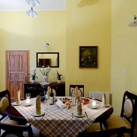 Apartment Centrum Vendeghaz *