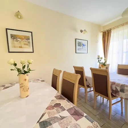Centrum Vendeghaz Apartment Eger