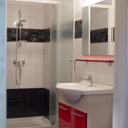 Apartment Centrum Vendeghaz *