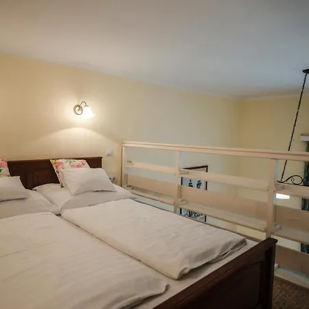 Apartment Centrum Vendeghaz *