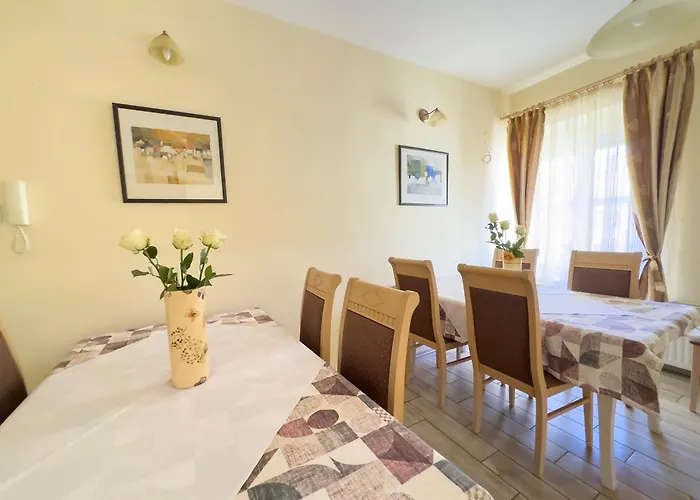 Centrum Vendeghaz Апартаменты Эгер